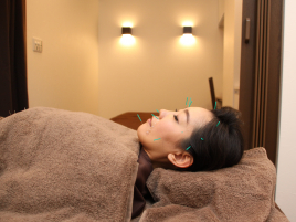 大阪屋鍼灸治療院　Harityth 美容鍼灸+全身治療のメニュー画像